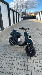 Yamaha Booster 70cc brom, Fietsen en Brommers, Scooters | Yamaha, Ophalen, Zo goed als nieuw, Aerox