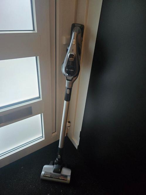 Bosch Unlimited Serie 8 Steelstofzuiger, Witgoed en Apparatuur, Stofzuigers, Gebruikt, Stofzuiger, Reservoir, Ophalen