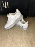 NIKE AIR FORCE 1 LOW WHITE LIGHT SMOKE GREY SOLE - maat 38.5, Nike, Nieuw, Ophalen of Verzenden, Sneakers of Gympen