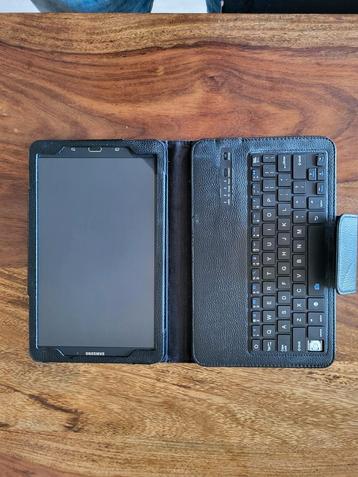 Samsung Galaxy Tab A6 met Zwarte Leren Hoes en Toetsenbord beschikbaar voor biedingen