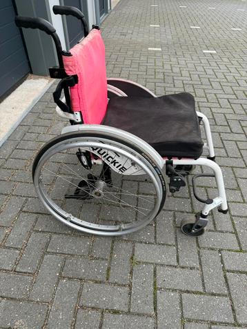 Lichtgewicht Quickie rolstoel 44x44 beschikbaar voor biedingen