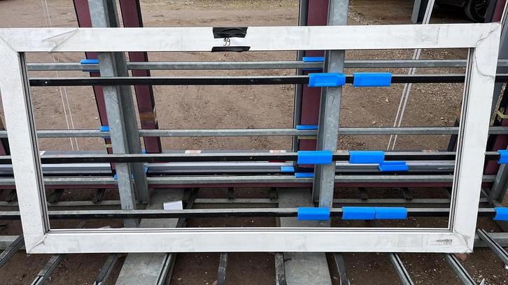 (99) Nieuw kunststof vast raamkozijn houtnerf, Doe-het-zelf en Verbouw, Kozijnen en Schuifpuien, Nieuw, Raamkozijn, Kunststof