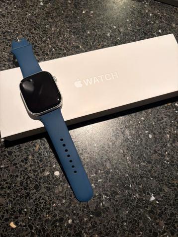 Apple Watch Series 10 zilver 46mm -nieuwstaat - met garantie beschikbaar voor biedingen