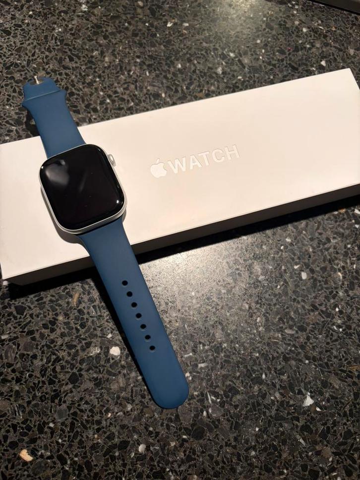 Apple Watch Series 10 zilver 46mm -nieuwstaat - met garantie, Sieraden, Tassen en Uiterlijk, Smartwatches, Zo goed als nieuw, iOS