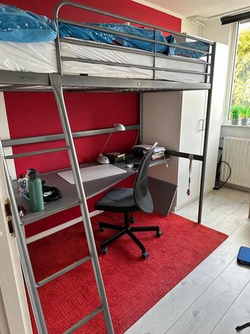 Ikea hoogslaper met bijbehorend bureau beschikbaar voor biedingen