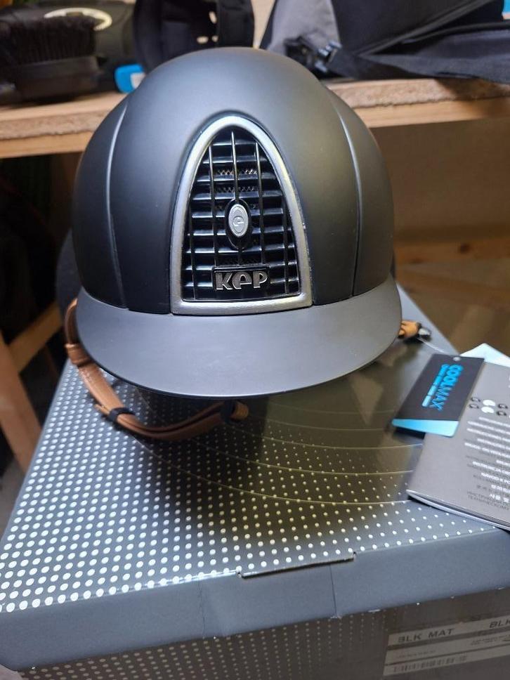 Kep Italia schaal M met vele extra's  ..Nieuw in doos, Dieren en Toebehoren, Paardrijkleding, Nieuw, Cap, Dressuur, Ophalen of Verzenden