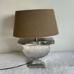 Schemerlamp op metalen voet met ovale kap, Huis en Inrichting, Lampen | Tafellampen, Ophalen, Gebruikt