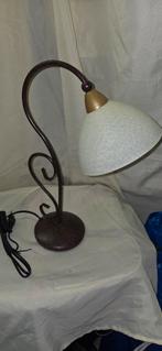 Tafellamp met glazen kap, Nieuw, Ophalen of Verzenden, Minder dan 50 cm, Elegant