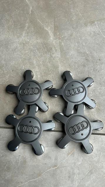 Audi naafkappen 4F0 601 165 N beschikbaar voor biedingen