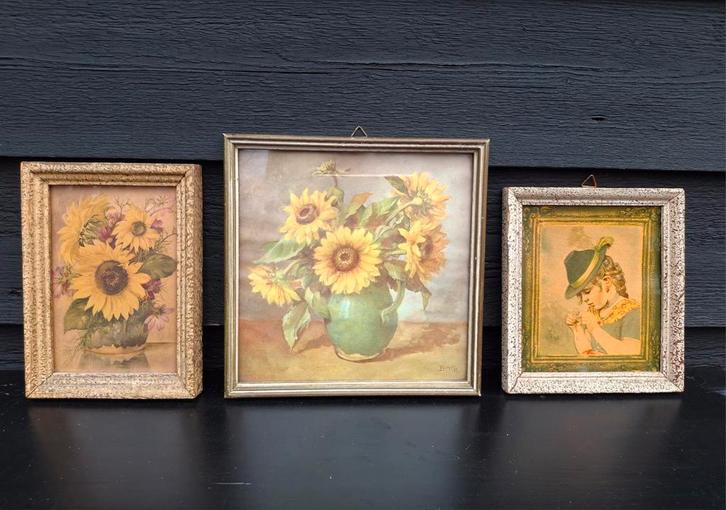 Drie oude prentjes, prenten, Zonnebloemen, Meisje met hoed., Antiek en Kunst, Curiosa en Brocante, Ophalen of Verzenden