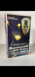 VHS:  “SHADOWCHASER:  NIGHT SIEGE”  (1995), Cd's en Dvd's, VHS | Film, Vanaf 16 jaar, Ophalen of Verzenden, Zo goed als nieuw