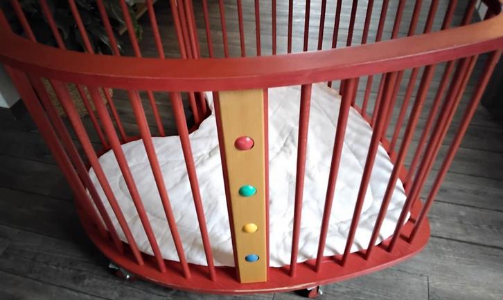 hartjesbox met boxkleed, Kinderen en Baby's, Boxen, Gebruikt, In hoogte verstelbaar, Boxkleed, Wieltjes, Ophalen