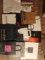 Papieren tasjes (diverse winkels), Diversen, Papierwaren, Ophalen, Gebruikt