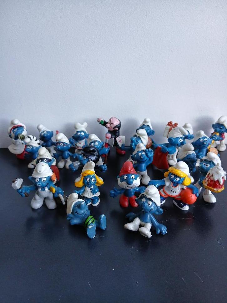 23 Smurfen en Gargamel., Verzamelen, Smurfen, Zo goed als nieuw, Poppetje, Figuurtje of Knuffel, Verschillende Smurfen, Ophalen