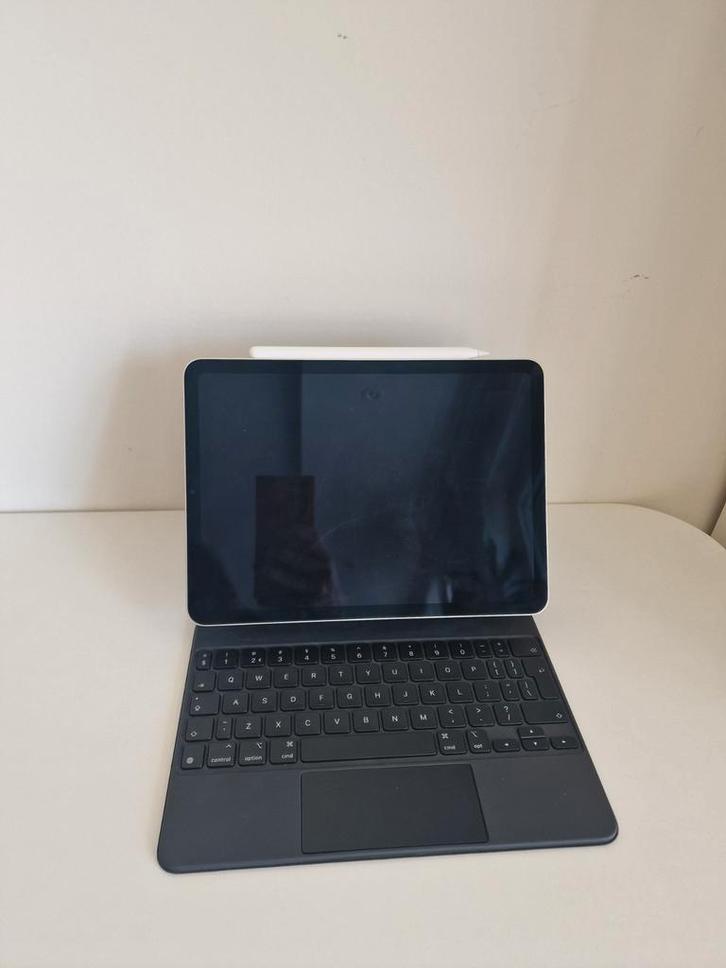 iPad Air 5th gen+ Apple Magic Keyboard 11" + Apple Magic Pen, Computers en Software, Tablet-hoezen, Zo goed als nieuw, 11 inch