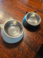 Katten voerbakjes + kleedje /mandje/speeltjes, Dieren en Toebehoren, Ophalen of Verzenden