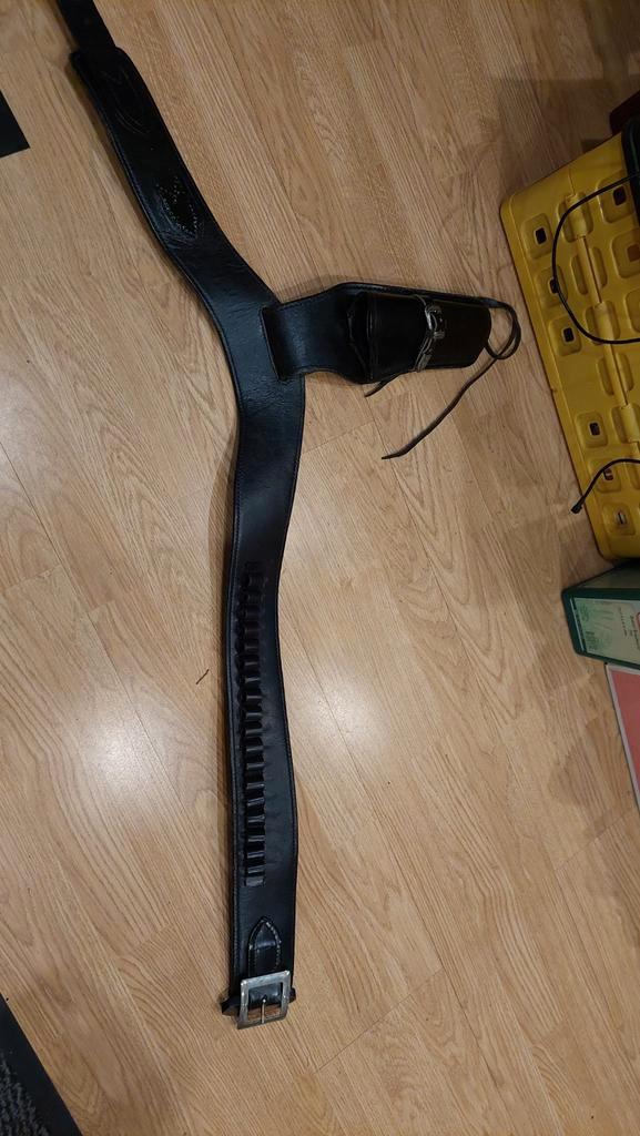 Lederen Revolver Hoster - Doe een Bod!, Verzamelen, Militaria | Algemeen, Overige soorten, Overige typen, Overige gebieden, Ophalen of Verzenden