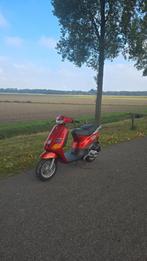 Frisse type 2, Fietsen en Brommers, Scooters | Piaggio, Ophalen of Verzenden, Zo goed als nieuw, Zip