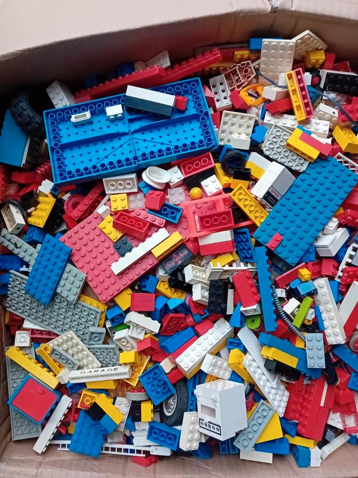 +/- 25 kg lego met boekjes, minifiguren en platen, Kinderen en Baby's, Speelgoed | Duplo en Lego, Gebruikt, Lego, Ophalen of Verzenden