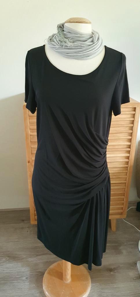 Claudia Sträter Zwart Jurkje Maat 42, Kleding | Dames, Jurken, Zo goed als nieuw, Maat 42/44 (L), Zwart, Knielengte, Ophalen of Verzenden