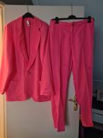 Roze Foute Party Kostuum/ Karnaval ( maat XXL)met toebehoren, Ophalen of Verzenden, Zo goed als nieuw, Overige maten