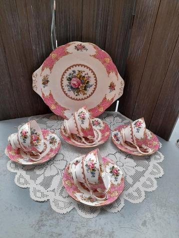 Royal albert lady carlyle  beschikbaar voor biedingen