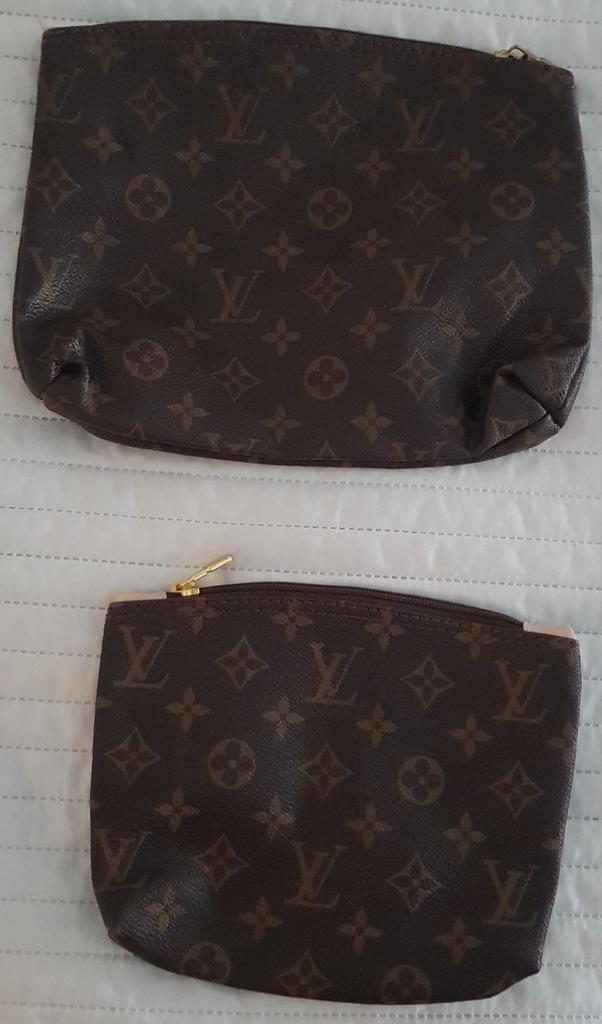 Louis vuitton pochette make up tasje toilettas tassen tas, Sieraden, Tassen en Uiterlijk, Toilettassen, Nieuw, Heer of Dame, Bruin