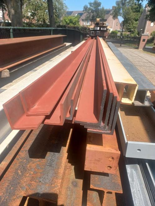 Hoeklijnen / hoekijzer / hoekstaal / l profiel, Doe-het-zelf en Verbouw, Metalen, Zo goed als nieuw, IJzer, Ophalen