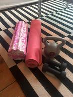 Complete sportset: mat, foam roller, kettlebelt en gewichten, Ophalen, Zo goed als nieuw, Minder dan 5 m², Folie