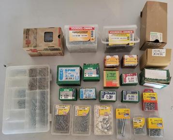Set diverse maten schroeven voor 15 euro beschikbaar voor biedingen