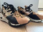 Steve Madden Sneakers - Dierenprint - Maat 39, Kleding | Dames, Schoenen, Ophalen of Verzenden, Zo goed als nieuw, Bruin, Sneakers of Gympen