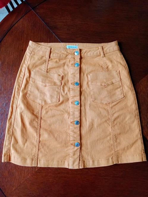 Okergele A-lijn taille rok maat M van het merk Cache Cache, Kleding | Dames, Rokken, Zo goed als nieuw, Geel, Boven de knie, Ophalen of Verzenden
