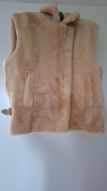 Lammy vest Esprit xxl nieuw beschikbaar voor biedingen