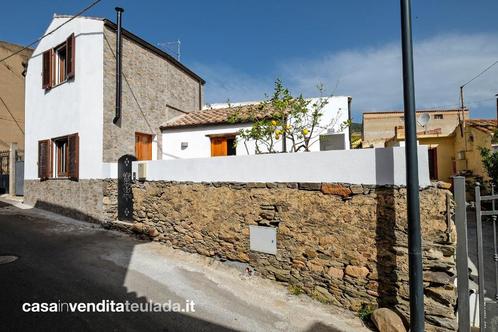 TE KOOP Instapklare ruime woning in het Zuiden van Sardinïe, Huizen en Kamers, Buitenland, Italië, Woonhuis, Dorp, Verkoop zonder makelaar