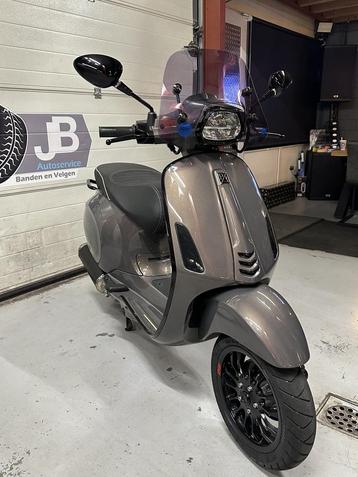 Vespa  Piaggio Sprint iget 80cc Polini 600km!! Special editi beschikbaar voor biedingen
