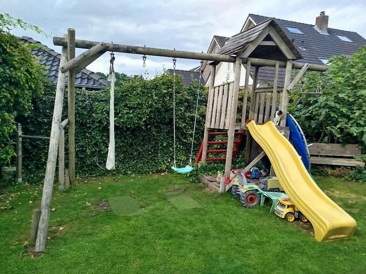 Speeltoestel met klimwand, trapeze, schommel, glijbaan, Kinderen en Baby's, Speelgoed | Buiten | Speeltoestellen, Gebruikt, Glijbaan