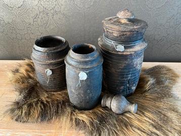 Verzameling hoffz kruiken beschikbaar voor biedingen