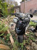 Zwarte 70cc 4 takt zip sp 2014, Fietsen en Brommers, Scooters | Piaggio, Gebruikt, Ophalen of Verzenden, Benzine, 70 cc