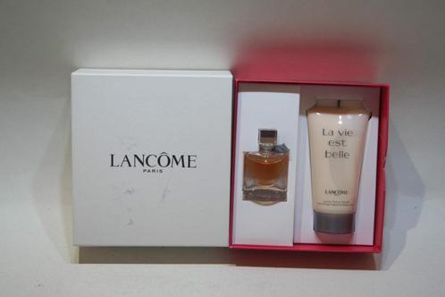 Lancôme combi-Box LVEB 4 ml EdP + 50 ml Bodylotion nieuw, Verzamelen, Parfumverzamelingen, Nieuw, Miniatuur, Gevuld, Verzenden