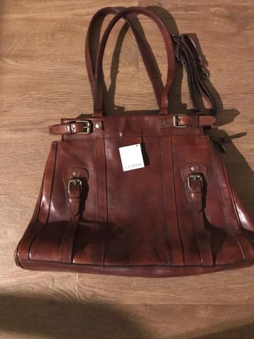 Prachtige donkerbruine leren damestas La Moda, Sieraden, Tassen en Uiterlijk, Tassen | Damestassen, Zo goed als nieuw, Handtas