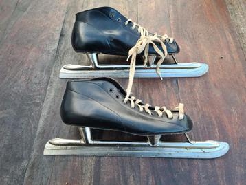 Schaatsen - Maat 37 beschikbaar voor biedingen