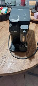 DeLonghi nespresso met melkopschuimer, Witgoed en Apparatuur, Koffiezetapparaten, Gebruikt, Ophalen