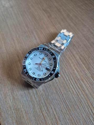 Maurice Lacroix Aikon 42mm beschikbaar voor biedingen