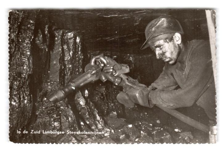 Zuid Limburg, In de Steenkolenmijnen, Verzamelen, Ansichtkaarten | Nederland, Ongelopen, Limburg, 1940 tot 1960, Verzenden