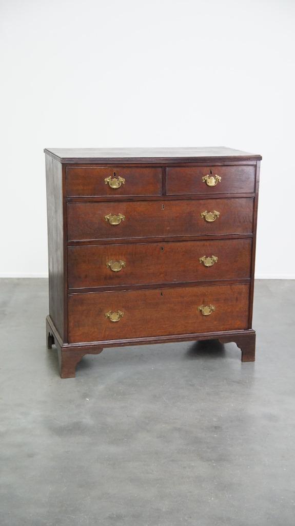 Antieke Engelse ladekast/ commode voorzien van 5 lades, Antiek en Kunst, Antiek | Meubels | Kasten, Ophalen