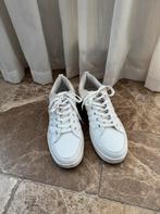 Umbro sneakers, Wit, Ophalen of Verzenden, Umbro, Sneakers of Gympen