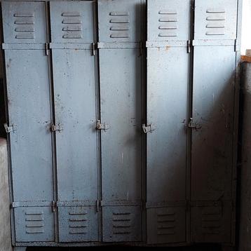 Lockerkast 5 deurs beschikbaar voor biedingen