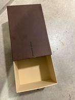 Louis vuitton schoenen doos, Doe-het-zelf en Verbouw, Kratten en Dozen, Doos, Minder dan 35 cm, Ophalen of Verzenden, Zo goed als nieuw