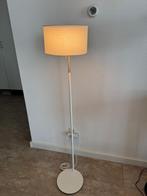 Vintage IKEA Ledet vloerlamp wit, Huis en Inrichting, Lampen | Vloerlampen, Ophalen, Gebruikt, Metaal, 100 tot 150 cm