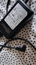 Boss Roland voeding zgan 18w 9v, Muziek en Instrumenten, Ophalen of Verzenden, Zo goed als nieuw